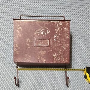 Rustic Brown Metal Wall Hook Decor